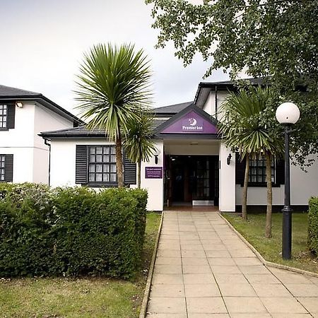 Premier Inn Cobham Cobham  Esterno foto