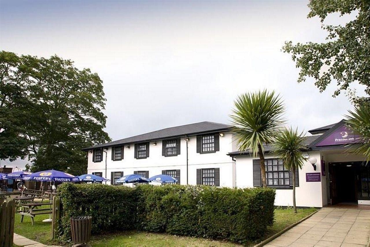 Premier Inn Cobham Cobham  Esterno foto
